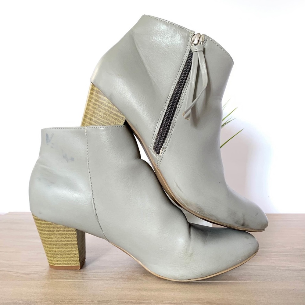 Grey Ankle Boots Slip Ons w side zipper wood heel